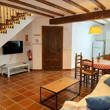 Apartment Masia De San Juan - Casas Numero 2 Y 4, Con Piscina En Masia Fortificada