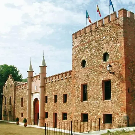 Apartment Masia De San Juan - Casas Numero 2 Y 4, Con Piscina En Masia Fortificada